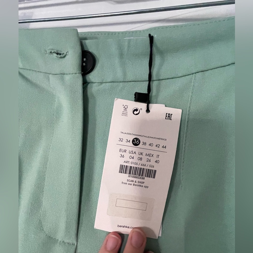 Bershka high rise wide leg tailored pants in light blue, size 4 new with tags - Picture 2 of 2